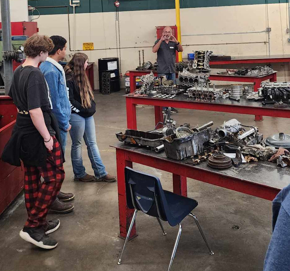 Southern Trinity High School students learn about engines