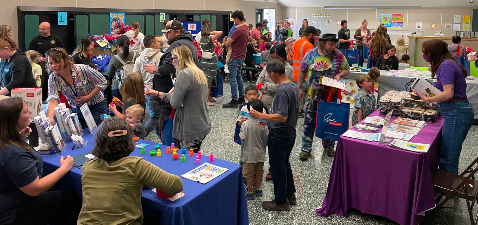 Full room of families with kids at Little Learning Spaces at Hayfork Elementary